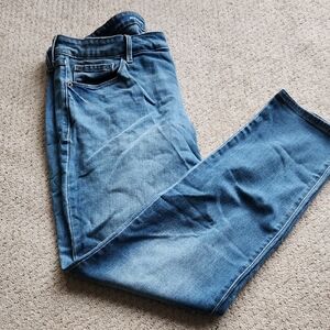 Old Navy Mid-Rise Power Slim Straight Size 16 Long